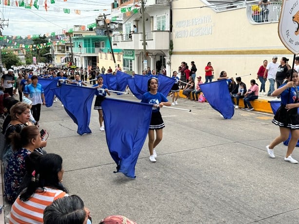 Participan miles en desfiles de la Revolución Mexicana en norte de Veracruz