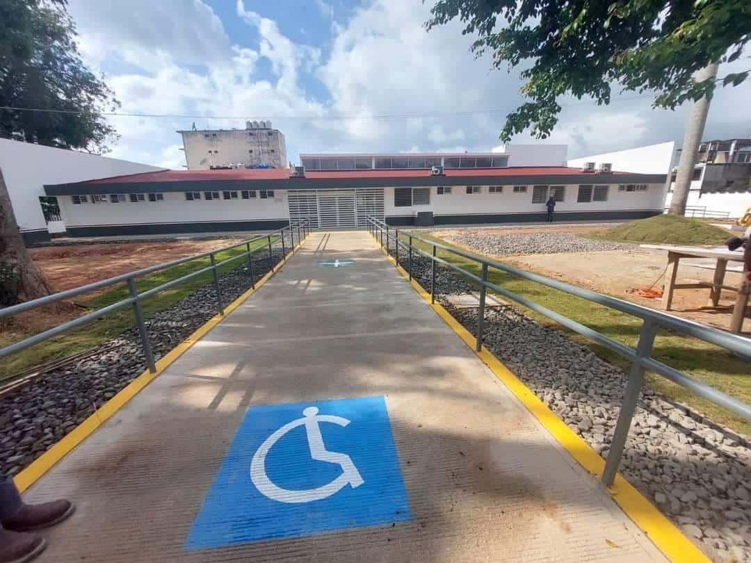 Casi terminado el Centro de Salud en Las Choapas pero aún sin fecha de apertura