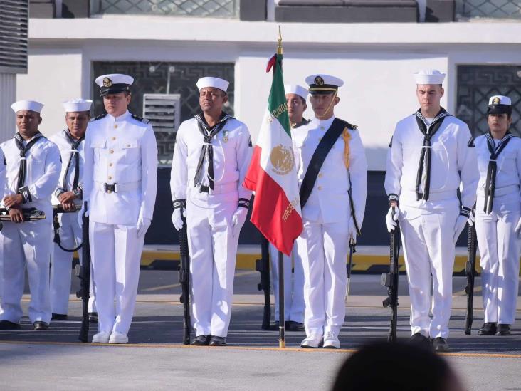 Veracruz honra a la Armada en su 199 aniversario histórico