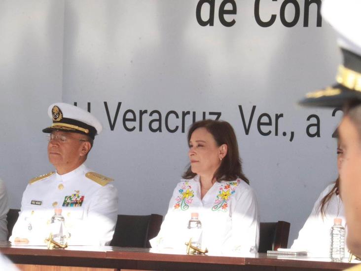 Rocío Nahle acude a conmemoración del Día de la Armada de México