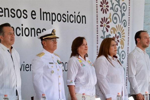 Rocío Nahle acude a conmemoración del Día de la Armada de México