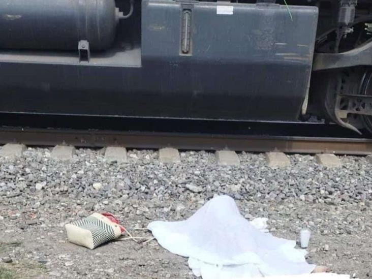 Muere abuelita arrollada por el tren en Atoyac