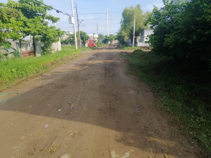 Incendio en colonia de Coatzacoalcos alarma a vecinos, atienden a una mujer con crisis nerviosa | VIDEO