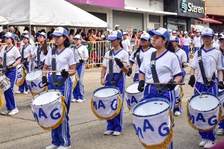 Desfilan más de 9 mil estudiantes en el 114 aniversario de la Revolución Mexicana