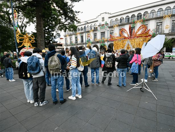 Con música y ritmo, Tunas Universitarias de Colombia brillaron en Xalapa