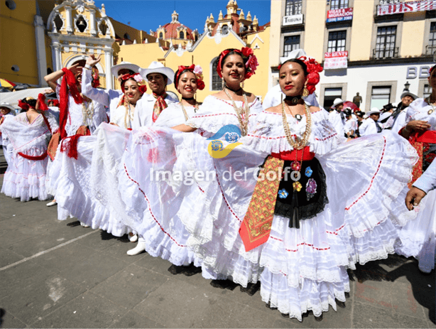 Arranca evento de La Bamba en Xalapa; buscan romper récord este 2024