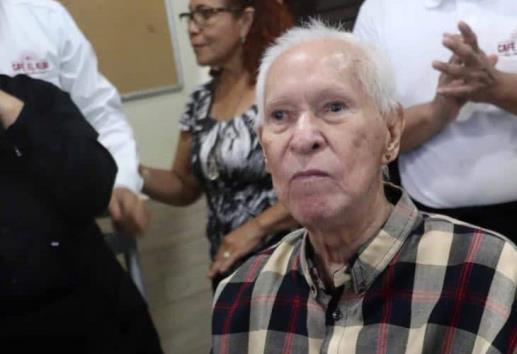 Antonio U. Bayona fue festejado por su cumpleaños 90