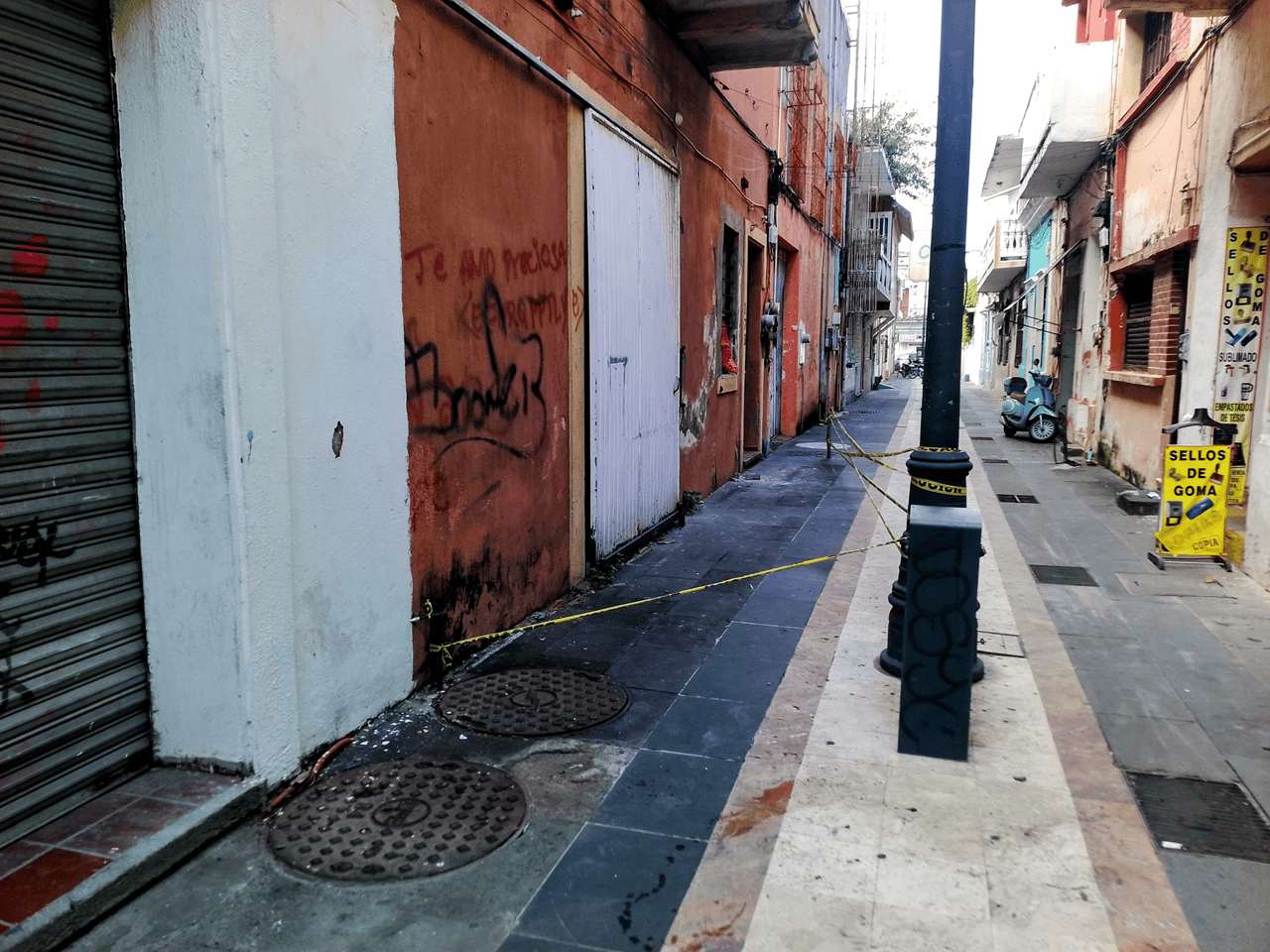 Denuncian inmueble deteriorado en callejón Clavijero del centro de Veracruz