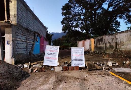 Vecinos de Villas de Ixtac denuncian afectaciones por una obra no autorizada