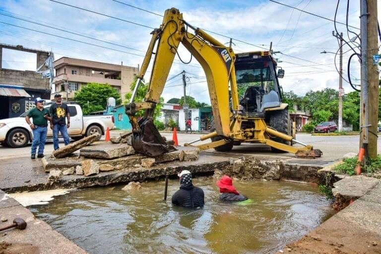 CMAS: Continúan con reparación de fugas y líneas de drenaje en Coatzacoalcos 