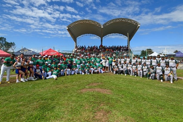 Juegazo de beisbol amistoso en Paso Nacional