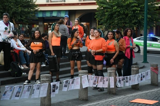 Colectivos feministas exigen alto a la violencia en la Plaza Lerdo de Xalapa