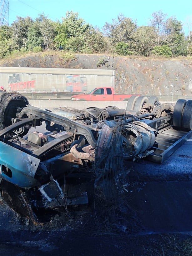 Fatal accidente en el libramiento Xalapa-Perote deja cuatro muertos