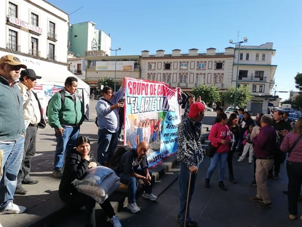 Caen 60 por ciento en ventas de muebles en Tihuatlán: carpinteros