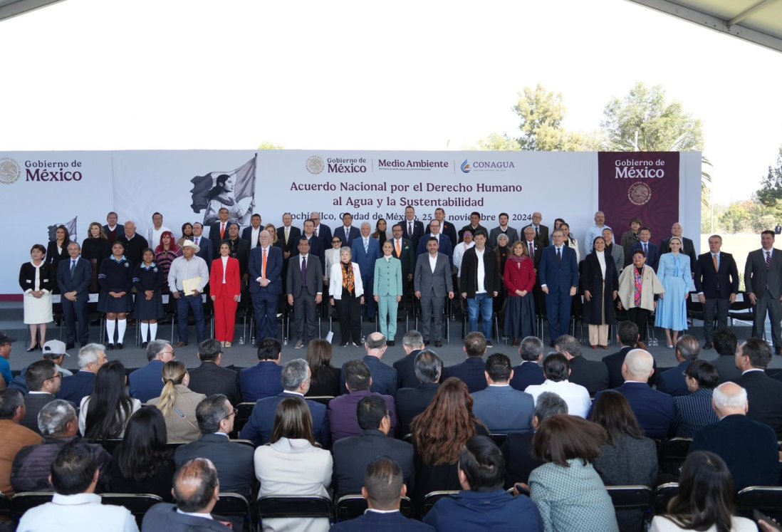 Claudia Sheinbaum firma acuerdo por derecho humano al agua con gobernadores y empresarios