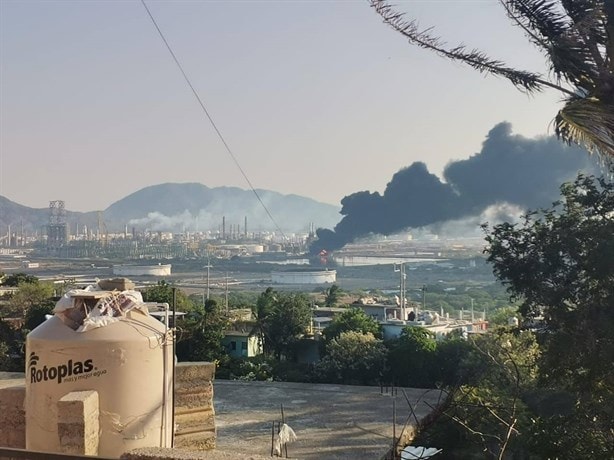 Se registra incendio en refinería de Salina Cruz Oaxaca| VIDEO