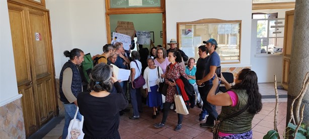 En Coatepec exigen frenar concesiones de agua a plazas comerciales