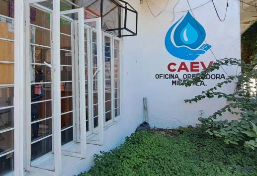 Invitan a realizar pagos en la oficina operadora de CAEV-Misantla