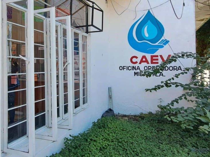 Invitan a realizar pagos en la oficina operadora de CAEV-Misantla