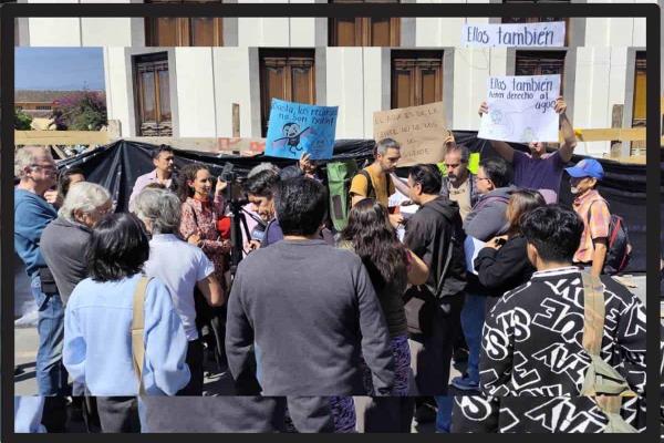 En Coatepec exigen frenar concesiones de agua a plazas comerciales