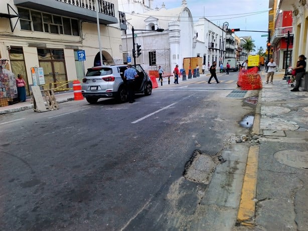 Reabren calle Mario Molina, entre 5 de Mayo e Independencia en el centro de Veracruz