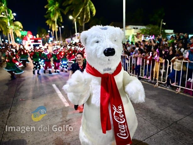 Caravana Navideña Coca Cola recorre Veracruz después de 16 años