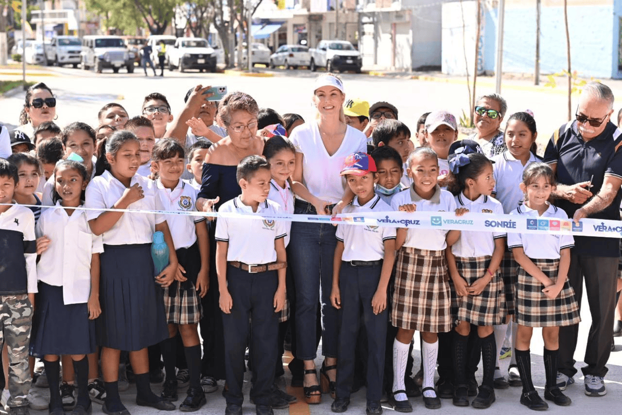 Inaugura Paty Lobeira la obra de rehabilitación integral, en concreto hidráulico, del bulevar Azteca en Tejería | VIDEO