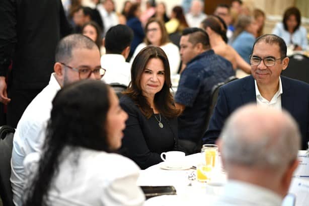 Realizan desayuno mensual de noviembre de socios de Coparmex Veracruz | VIDEO