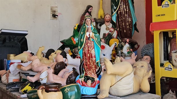 Comienza la restauración de figuras católicas en Poza Rica, previo a celebraciones