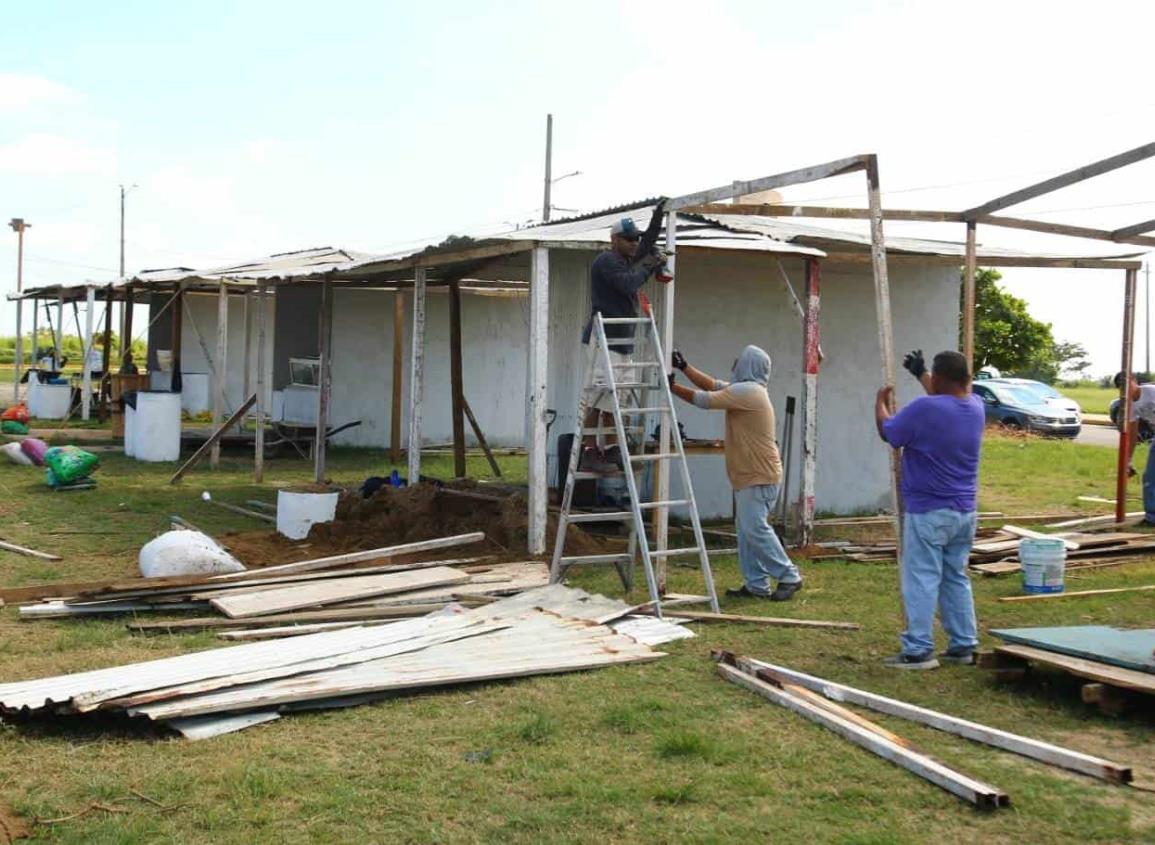 Coheteros de Coatzacoalcos invierten el triple en la construcción de locales de venta