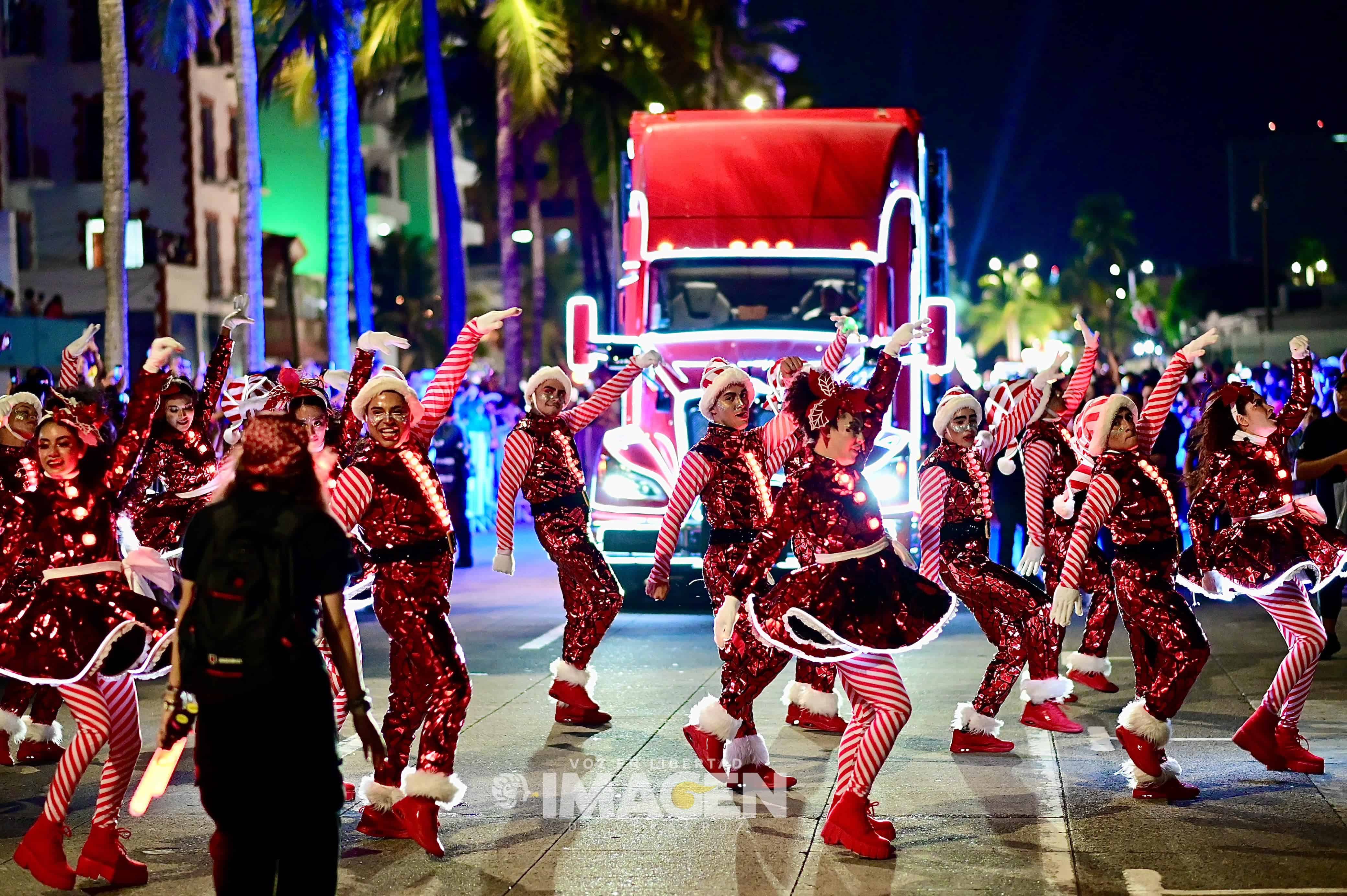 Tras 16 años, la Caravana Navideña Coca-Cola se hizo presente en Veracruz - Boca del Río | VIDEO