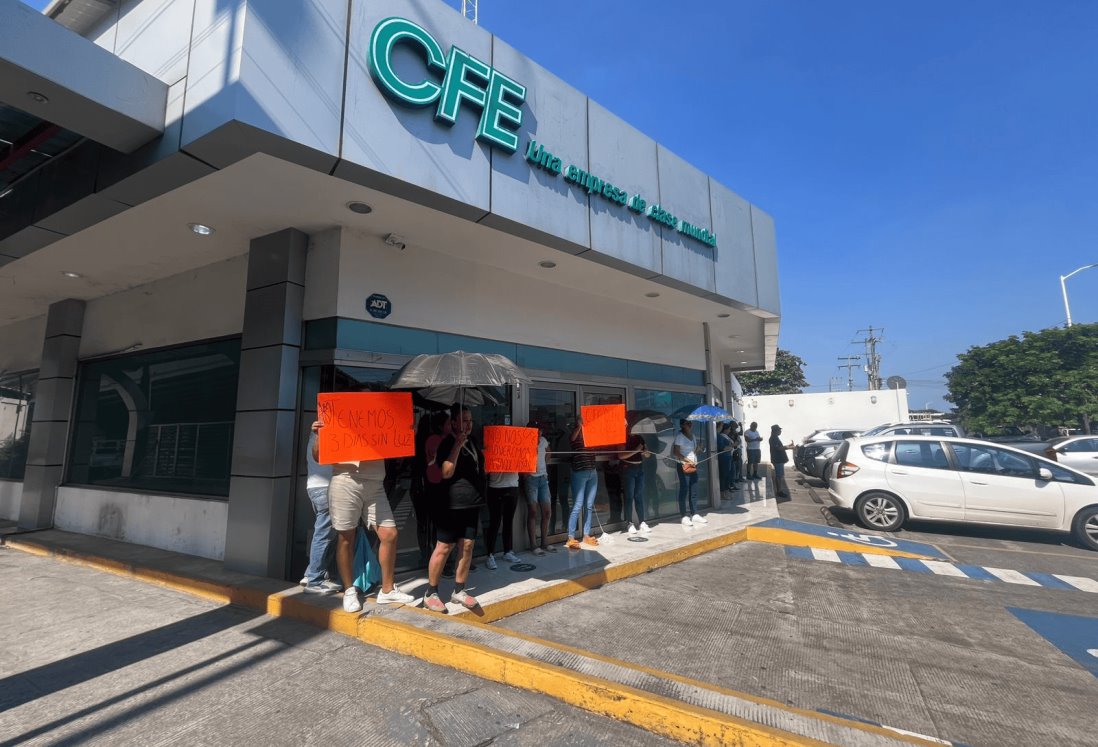 Vecinos toman oficinas de CFE Las Amapolas; llevan 3 días sin luz | VIDEO