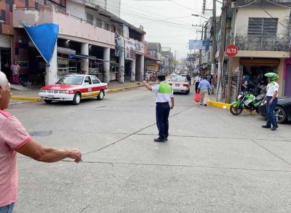 Tránsito del Estado impulsa reordenamiento vial en el centro de Agua Dulce