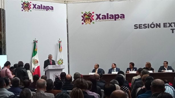 Alberto Islas, nuevo alcalde de Xalapa, suple a Ricardo Ahued (+Video)