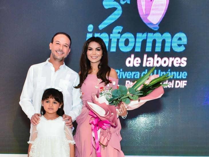 Melina Rivera de Unánue realiza su informe de labores