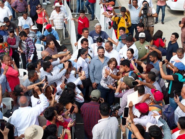 Rocío Nahle le pone fin a caseta de puente en el sur de Veracruz