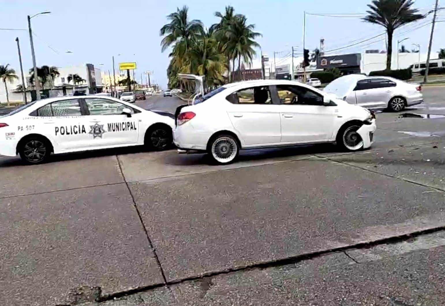 Se registra fuerte carambolazo al poniente de la ciudad