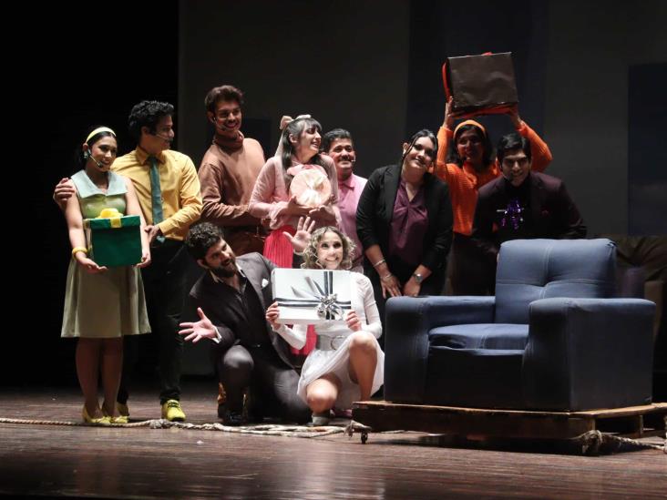 Presentan con éxito la obra musical ´Compañía´, en el Teatro Clavijero