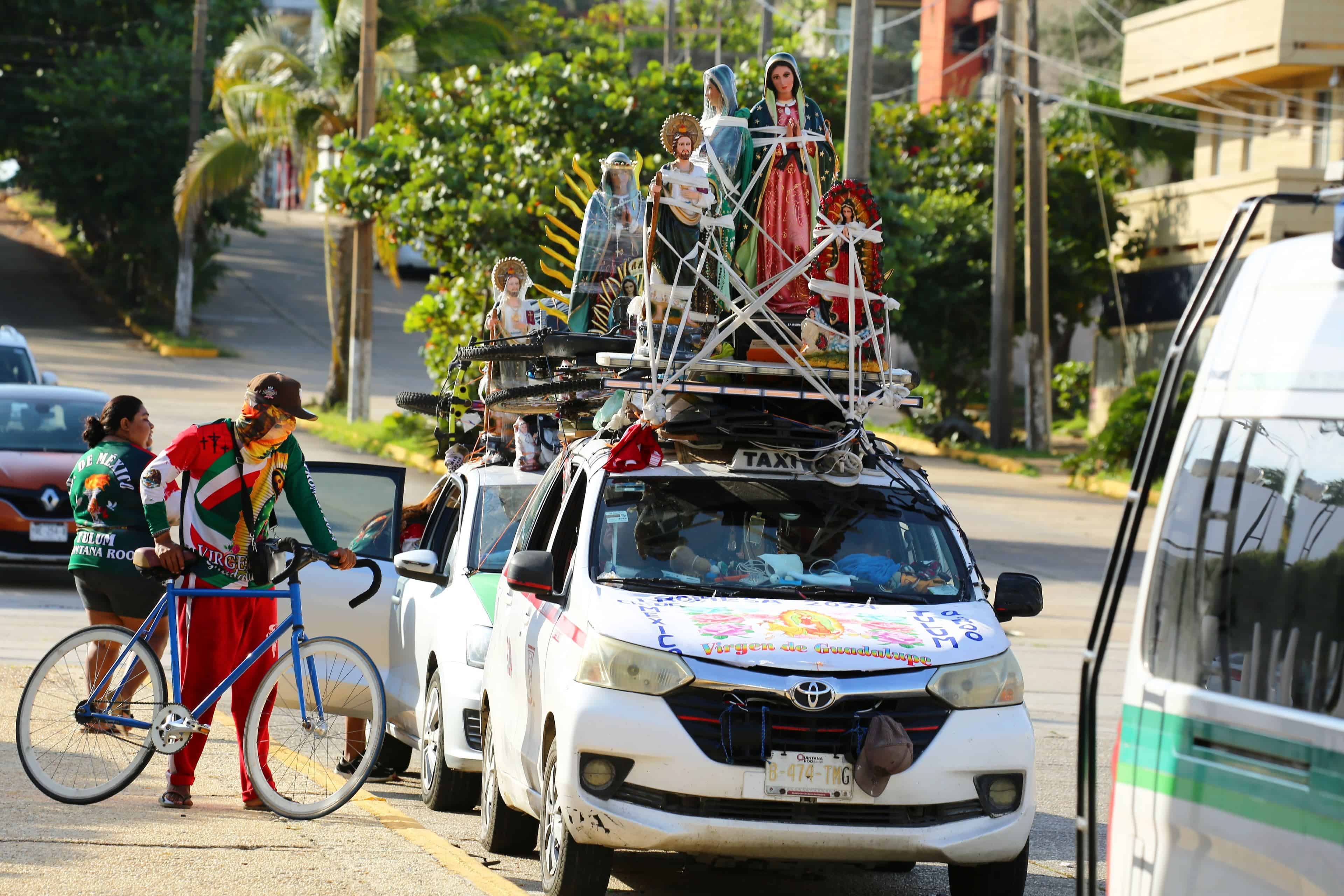 Tras visitar la Basílica de Guadalupe ciclistas de Yucatán hacen parada en Coatzacoalcos | VIDEO