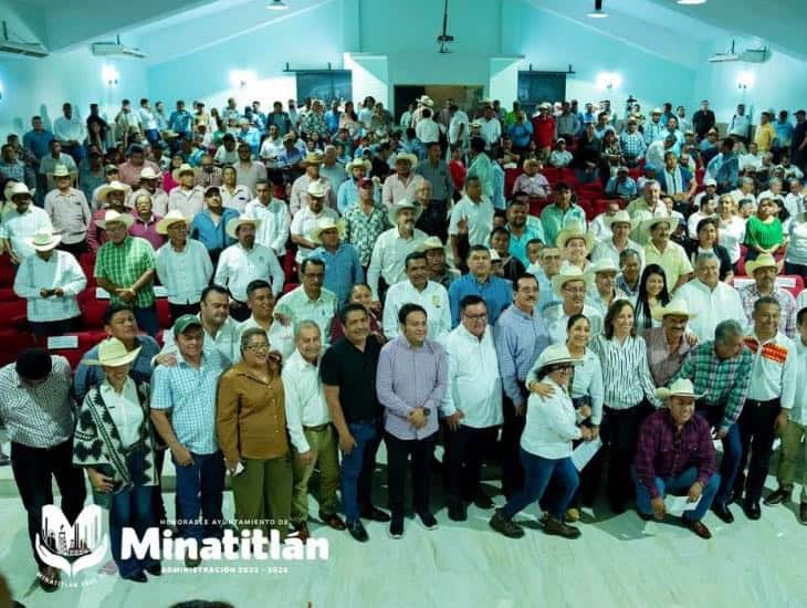 Carmen Medel asiste a reunión con ganaderos y alcaldes del sur liderada por Rocío Nahle