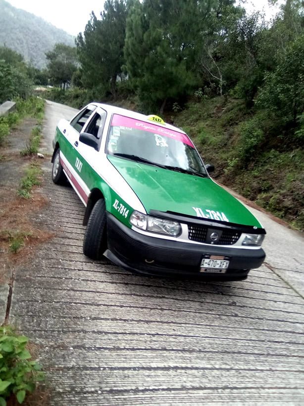 Se roban taxi en Xalapa; estaba cerca de las oficinas de Tránsito estatal