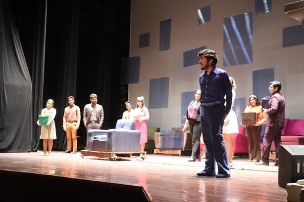 Presentan con éxito la obra musical ´Compañía´, en el Teatro Clavijero