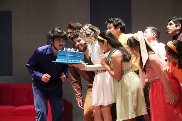 Presentan con éxito la obra musical ´Compañía´, en el Teatro Clavijero