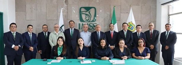 Presentan a Jorge Martínez Torres como nuevo titular del IMSS Veracruz Sur