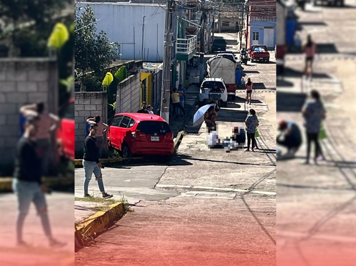 ¡Se quedó sin frenos! auto atropella a peatón en Tuzamapan