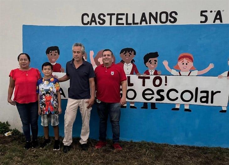 Develan mural contra el bullying en primaria de Misantla, un llamado a la solidaridad