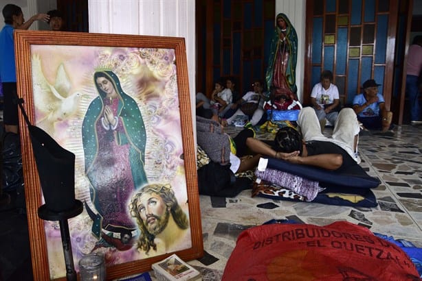 Peregrinos chiapanecos cumplen 40 años pasando por Coatzacoalcos, ésta es su historia | VIDEO