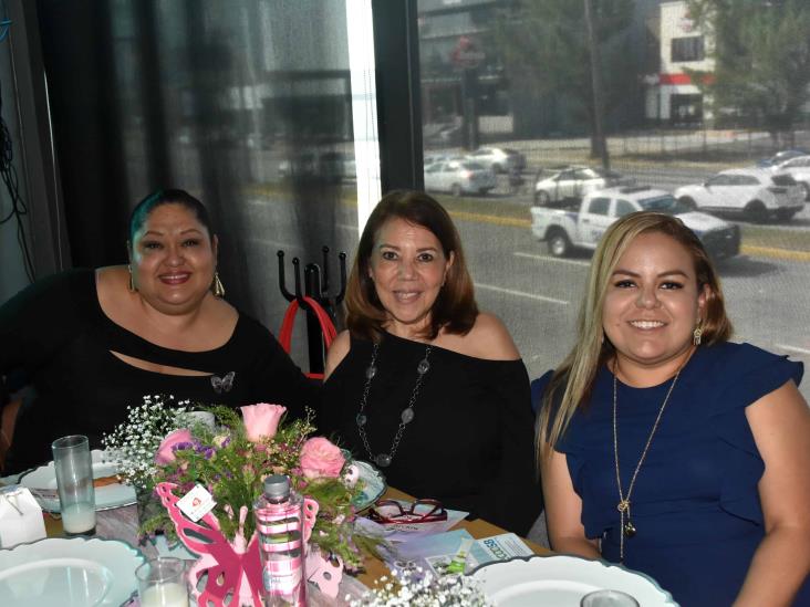 Fundación ADEMM realizó desayuno con causa por su celebración