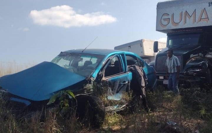 Fuerte accidente entre tres vehículos en el tramo Paso del Toro-La Tinaja