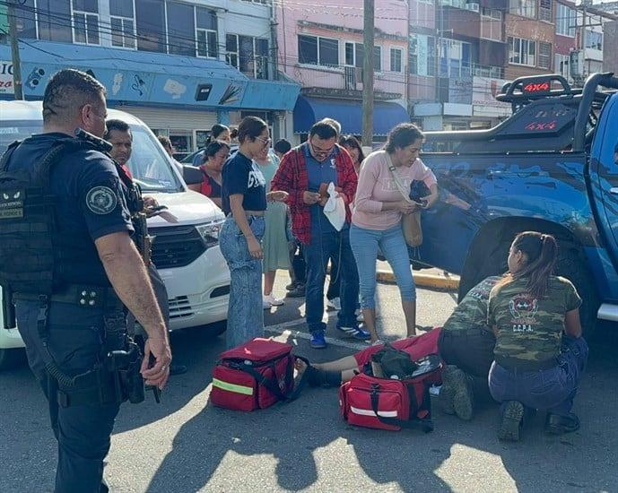 Adulta mayor es atropellada en calles de Poza Rica y termina con lesiones